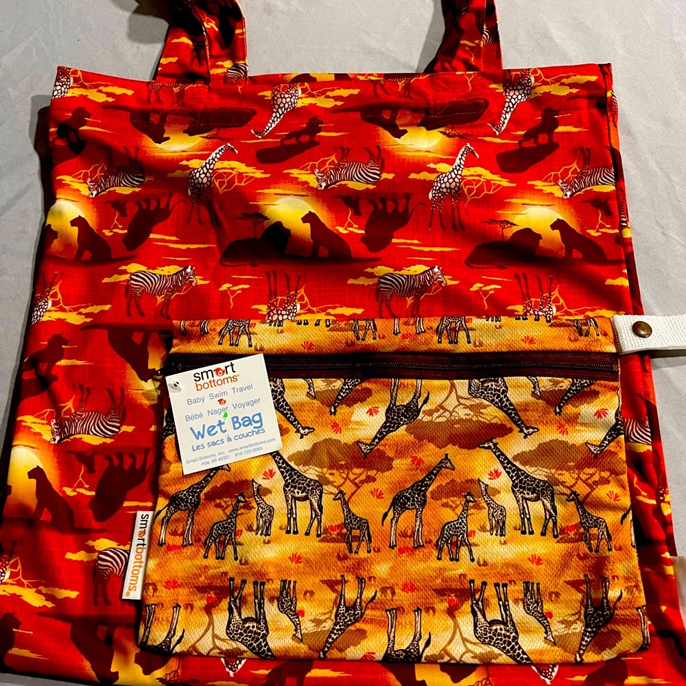 Smart bottoms family tote and matching wet bottoms bag new